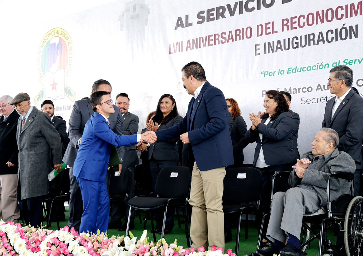 SeducEdoMex's tweet photo. En el marco del LVII Aniversario del Reconocimiento Jurídico del @SMSEMmx, fue inaugurado el Centro de Rehabilitación SMSEM-CREHA en beneficio de hijas e hijos de docentes que cuentan con alguna discapacidad 👏📚🛠️🏫 https://t.co/D336j8VHxB