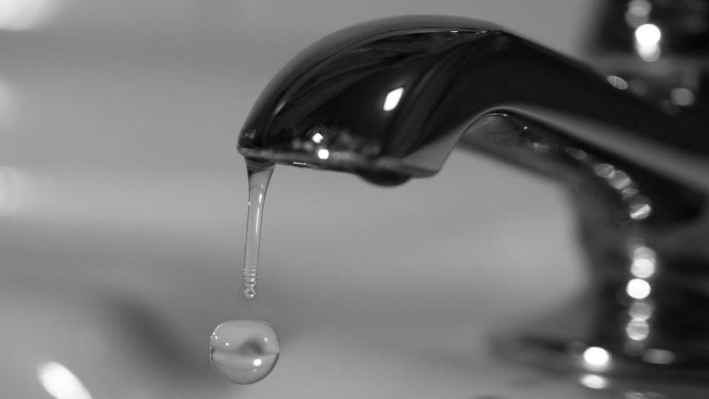 rionegrocomar's tweet photo. Corte total de agua en Cinco Saltos: cuál es el motivo https://t.co/YuYywvpRd1 https://t.co/qnr97cPt2D