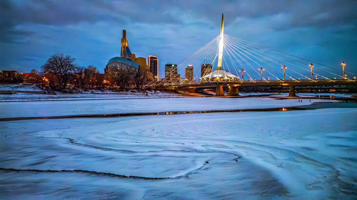 Blue hour textures and patterns.
#Winnipeg #photography #city