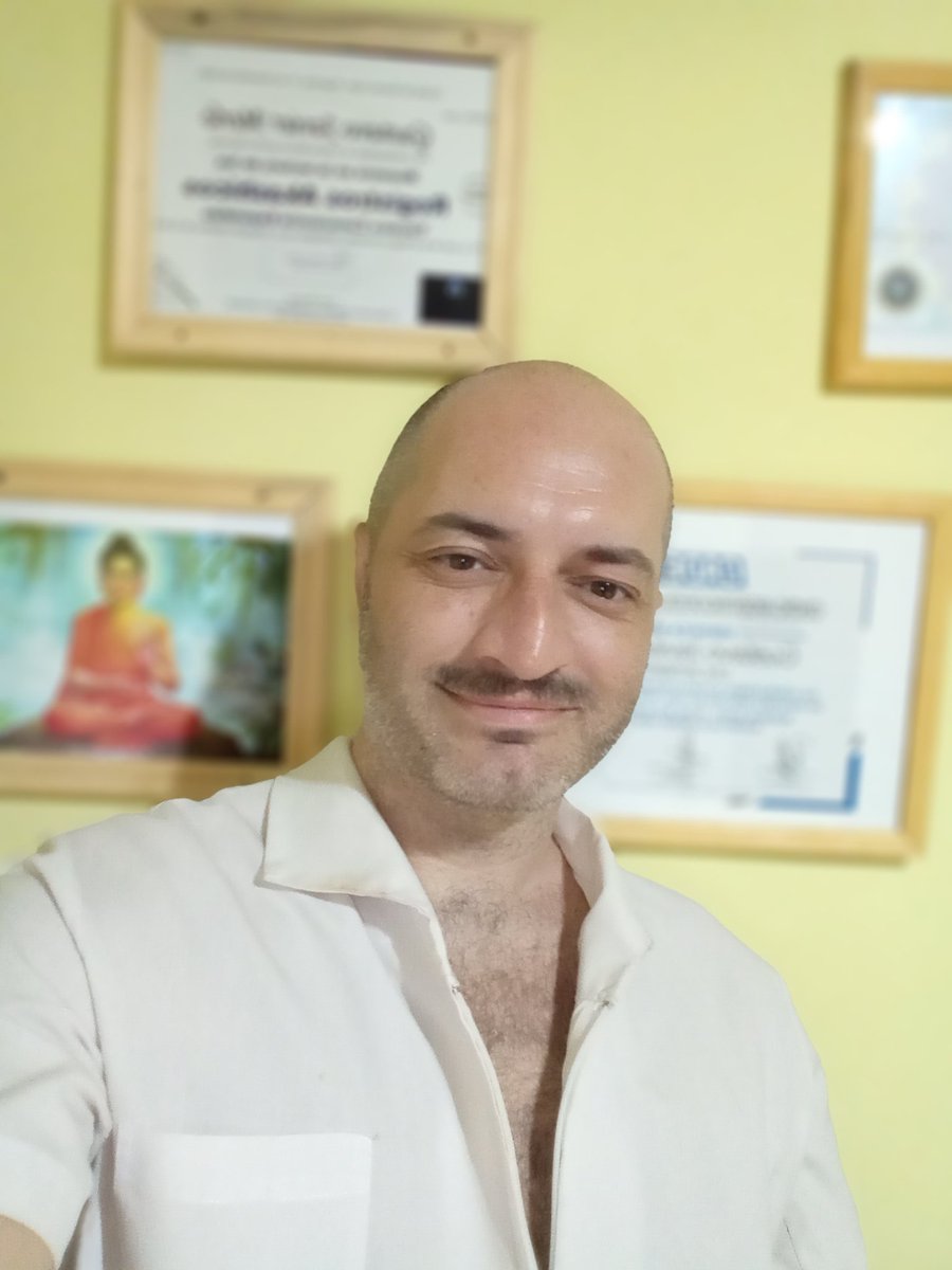 Gustavoreiki's tweet photo. 🔆Gabinete en Banfield
🇦🇷 Buenos Aires
Reservas
✅️1128467609
🟣MASAJES
🟣REIKI
🟣TAROT
🟣RUNAS
🟣NUMEROLOGIA
🟣CURSOS DE REIKI
#tarot #cartanumerologica #numerologia #runas #cursosdereiki #masajes #masajeintegral #reiki #masajerelajante #masajedescontracturante https://t.co/6lPvIDog7k