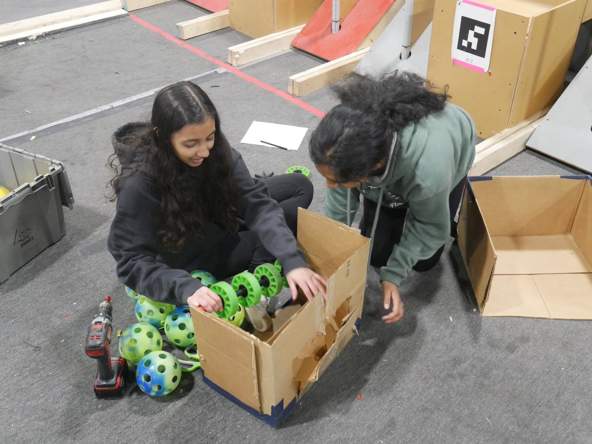 Last week, we geared up for the upcoming FRC season with a mock kickoff! One group dove into prototyping intake mechanisms for the 2017 game pieces. Meanwhile, the other group analyzed robots from different years. Let the innovation journey begin!  #TeamREV #FRCKickoff