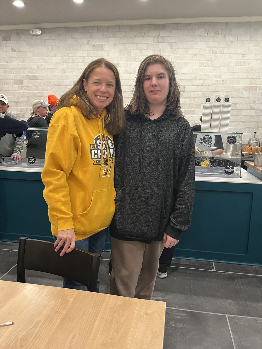 MrsGoeglein's tweet photo. Super excited to support a former student and his mom as they open their new ice cream shop! Tomorrow is the grand opening! Go check out Alice Scoopers at 10207 N Oak - you will love it! https://t.co/rIsqaBOYhG