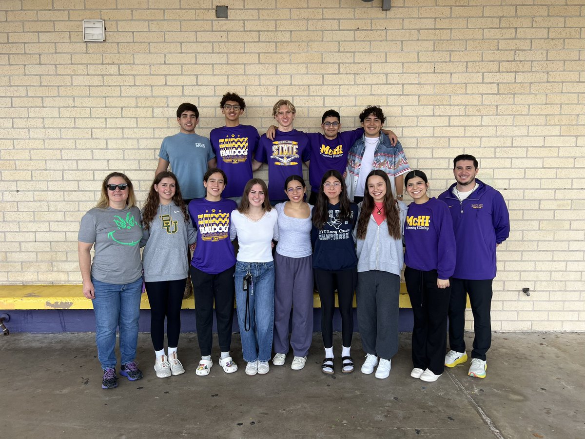 McHiSwim's tweet photo. Safe travels to the team as they head out to San Antonio to compete this weekend. https://t.co/LQwSOHXwpc