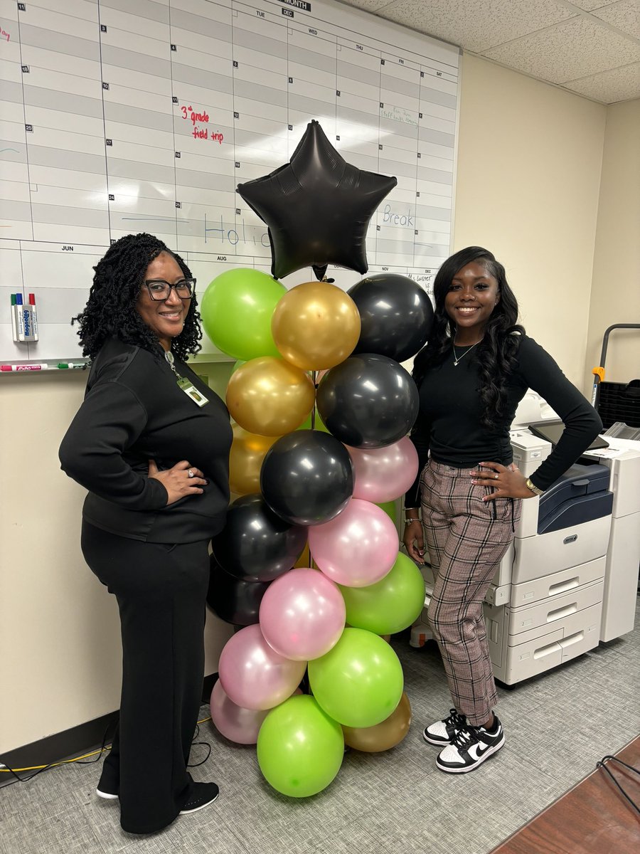HGESchool's tweet photo. Congratulations to one of our amazing staff members, Zamiah Luster, who will be graduating with a B.S. in Biology tomorrow from ASU. We are so proud of you!
#TheresMoreWithMPS
#TeamingUpForExcellence
#Operation73
@QuantinaSides @MPSAL @SuptMJBrown https://t.co/AS6NbffJGT