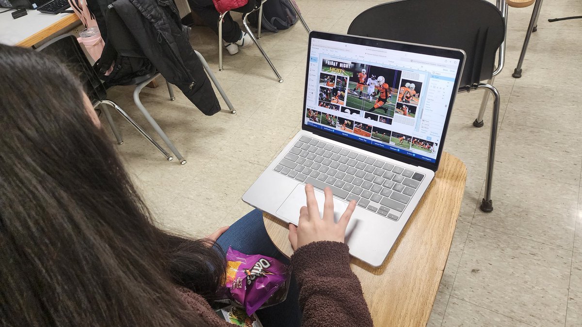 ShepardYearbook's tweet photo. Our next deadline is fast approaching, and our dedicated staff is working to create not only the biggest but also the most creative Shepard yearbook yet! Pre-order your book before the price jumps to $75 at https://t.co/qug9qnWRfT https://t.co/z6DDST5wUl