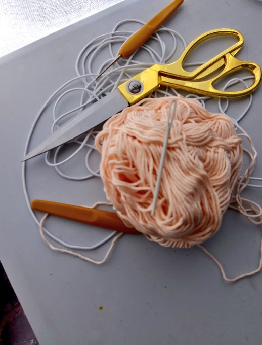 Me dio por tejer 🧶🪡 una tanga y vaya que me agrad&oacute; el resultado. Se ve y se siente bien rica 😈🔥 #underwear<a href="/tag/underwear"class="tags"><span>#underwear</span></a><a href="/tag/crochet"class="tags"><span>#crochet</span></a><a href="/tag/tanga"class="tags"><span>#tanga</span></a><a href="/tag/knitunderwear"class="tags"><span>#knitunderwear</span></a>