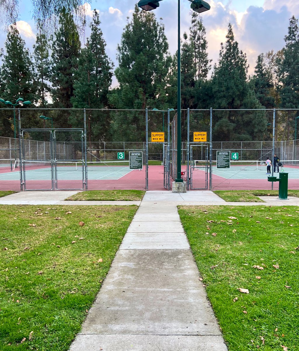 katalyst_katt's tweet image. Another day, another celebration of #fitdevs 🎾🤩