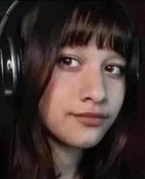 desaparecidaorg's tweet photo. #URGENTE BÚSQUEDA EN TIEMPO REAL #VERONICA
Florencia Jazmín Franco desapareció el 28/11 en la localidad de Verónica, Punta Indio, provincia de Buenos Aires. Por favor compartir, y si la ven avisar #Urgente a la policía local, o al ☎️ 911

#PuntaIndio #BuenosAires https://t.co/X0Edxga7ks