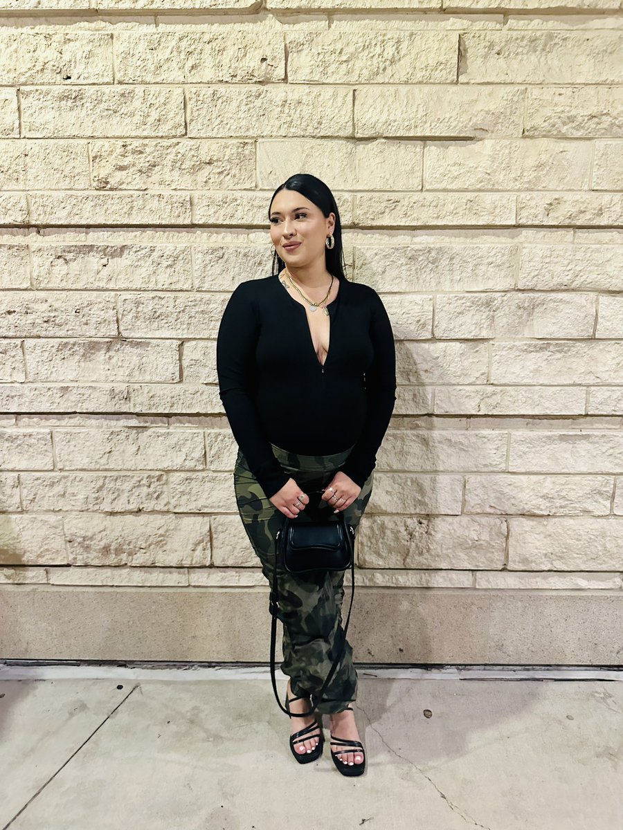 itss_rhyy's tweet photo. i love pregnant RHY 🦋🤰🏽🩷 https://t.co/MxJ7rb9dbg