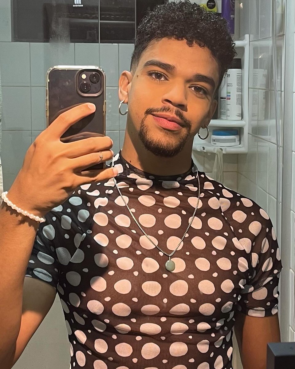 rodrigotss2's tweet photo. Lembrando aq que só usei esse cropped “graças” à mudança na minha medicação
8/ https://t.co/LSUwRUe1Lj