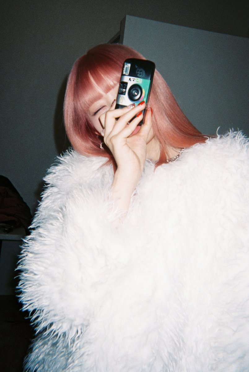 IVEstarship's tweet photo. 📸
HAPPY IVE DAY

<I've IVE> 
BEHIND FILM 🎞

REI

#IVE #아이브
#REI #레이
#HappyIVEday
#IVE_2nd_Anniversary
#우리의_DECEMBER_영원히_EVER ⭐ https://t.co/3MaUkfg2Ku