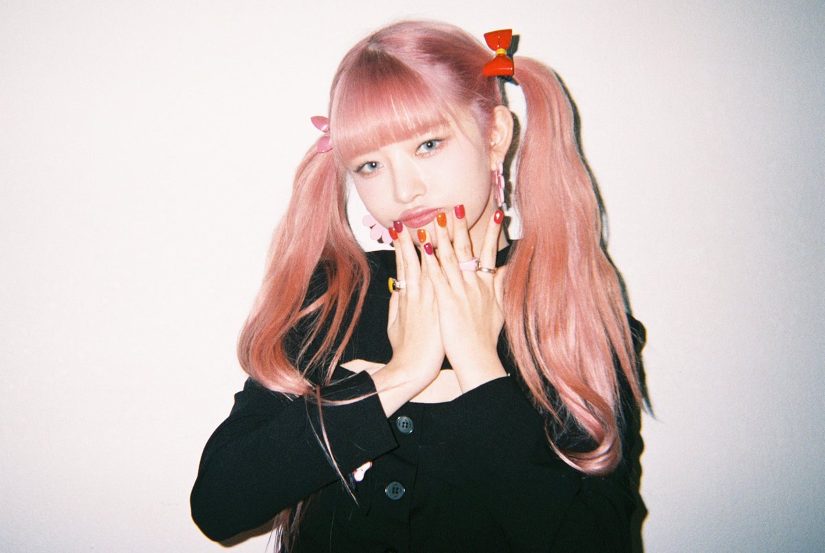 IVEstarship's tweet photo. 📸
HAPPY IVE DAY

<I've IVE> 
BEHIND FILM 🎞

REI

#IVE #아이브
#REI #레이
#HappyIVEday
#IVE_2nd_Anniversary
#우리의_DECEMBER_영원히_EVER ⭐ https://t.co/3MaUkfg2Ku
