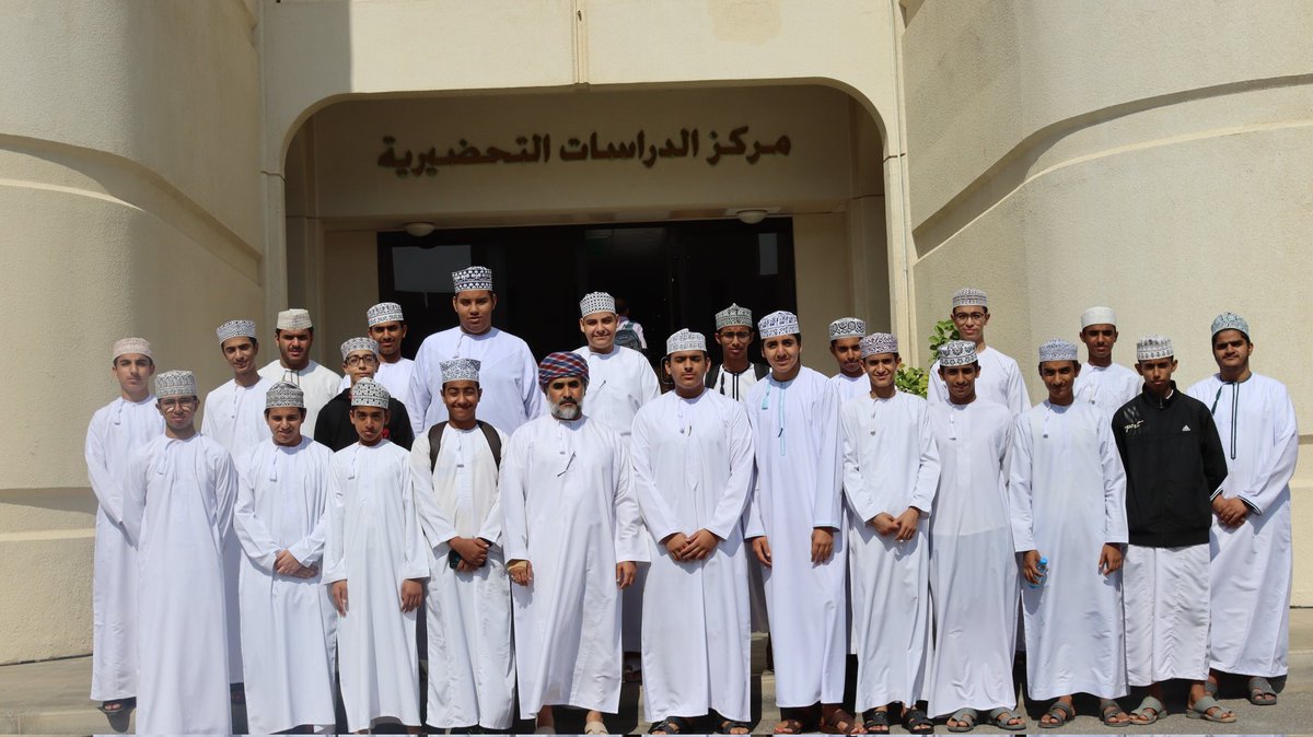 تلبية للدعوة المقدمة من جماعة البرمجيات الحرة والمفتوحة المصدر
<a href="/FO3S/">FO3S</a>
@fo3c_squ
 بجامعة السلطان قابوس ثلة من طلبتنا النجباء يشاركون في ورشة بعنوان - مقدمة في البرمجة ( لغة Python).
#فعاليات_تعليمية_مسقط
#مدارسنا_مستقبل_واعد
#تعلم_مستدام