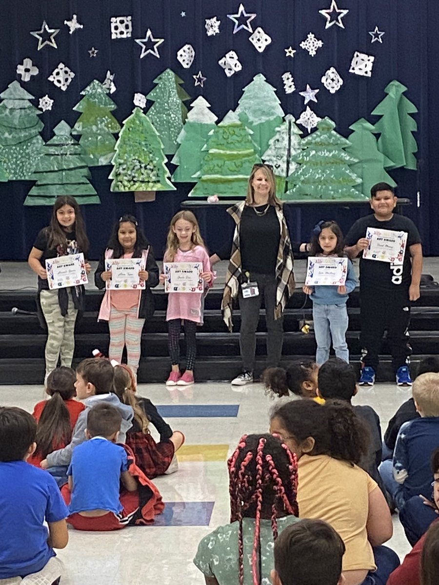 BBOwenES's tweet photo. Specials Awards! Students going above and beyond in Fine Arts: Art, Music, PE, and Library! @LewisvilleISD https://t.co/rmu7Ndq6sz