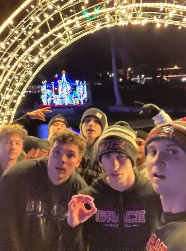 GraceCollegeBSB's tweet image. The Annual Lancer Challenge kicked off tonight! Day 1 of 3. The Crucible.

Our guys survived the nighttime race and accomplished their team objectives through the winter wonderland in beautiful Winona Lake, IN! #lakeshow