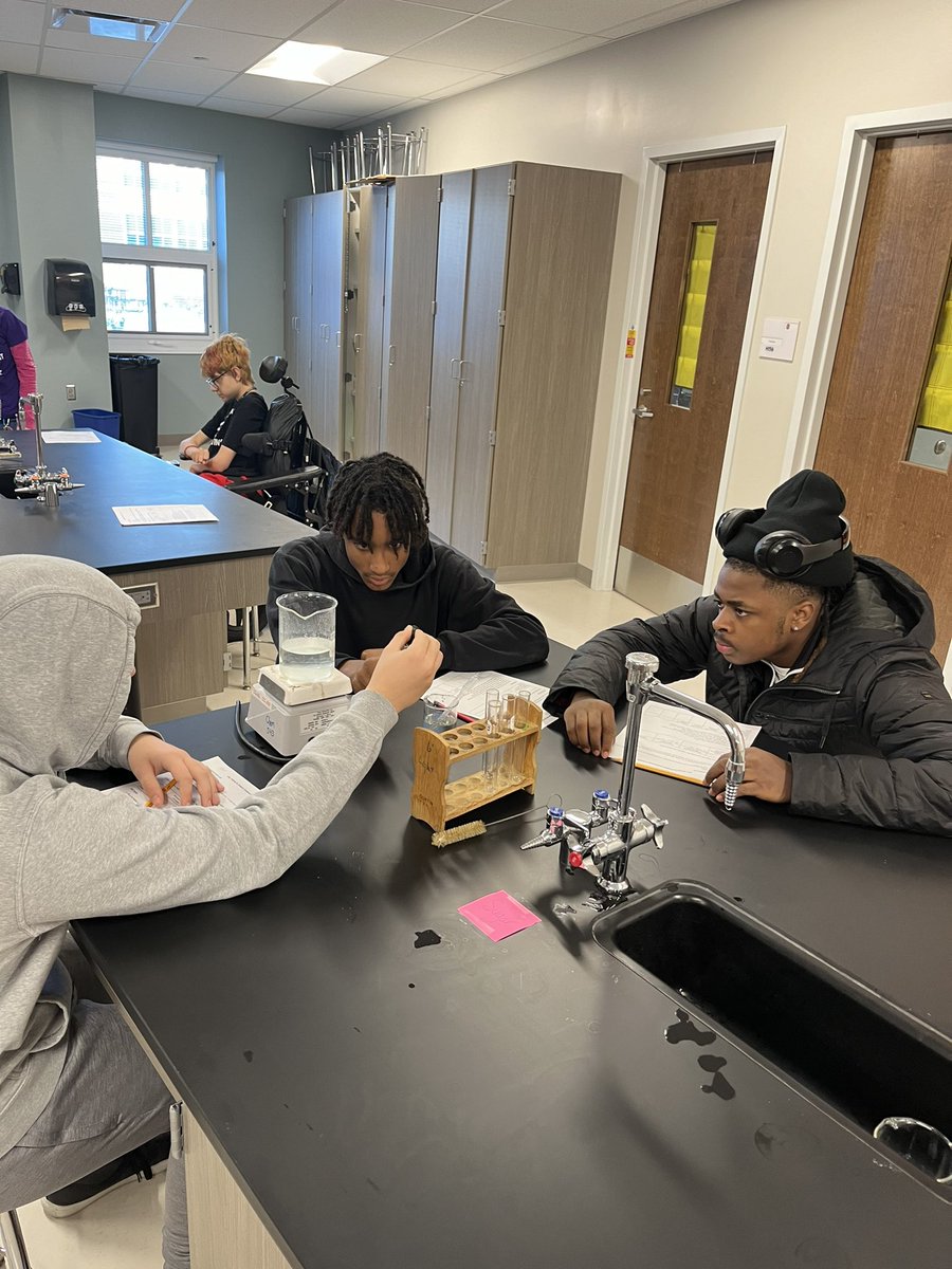 EdMK32's tweet photo. Testing for carbohydrates…tomorrow we will test for protein. Who knew macromolecules could be so much fun! 🧡🖤🦅 https://t.co/IeSfyjLEkD
