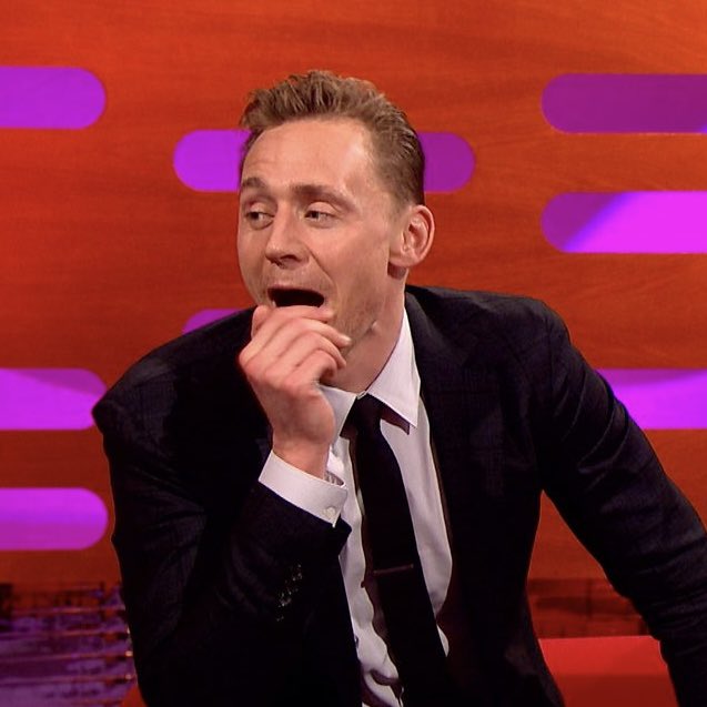 Still not over the time Graham Norton showed Tom fan art of Loki pole dancing and this was his reaction 😭
