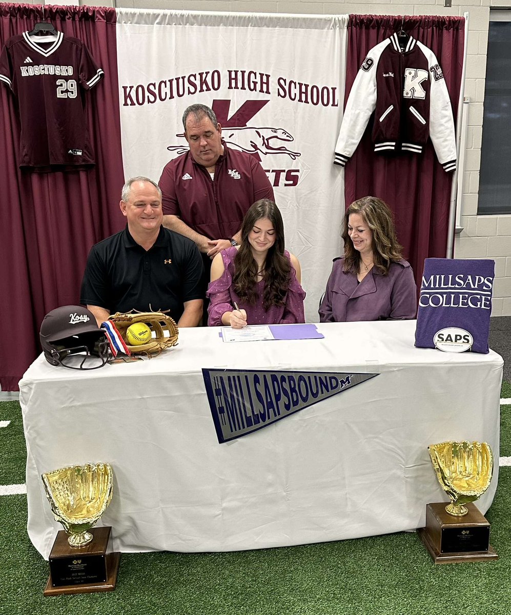 So excited to be a Major! 🤍💜 <a href="/KHSWhippetSB/">Kosciusko Softball</a> <a href="/SapsSoftball/">Millsaps Softball</a> <a href="/CoachMulvany/">Mark Mulvany</a>