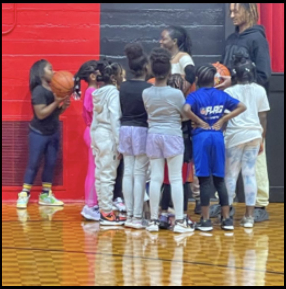 called2teach_'s tweet image. That’s a wrap folks. First practice of the season down in the books!! 🏀 Wish my girl luck this season!! 😊🥳 We’re coming for the SHIP!!! 🏆
