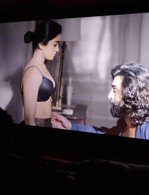 Just watched #Animal movie..Ranbir Kapoor - what an actor , loved the action scene , Father Son bond<a href="/tag/animal"class="tags">#Animal</a><a href="/tag/animalreview"class="tags"><span>#animalreview</span></a>