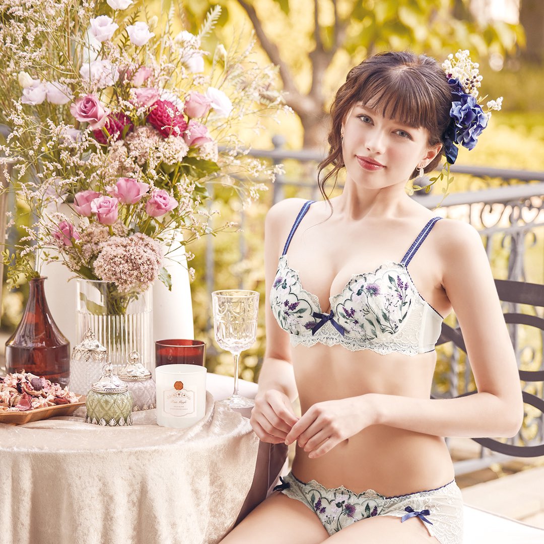 アニュアルカード💌 ノベルティプレゼント！ˎˊ˗ ＼ ⁡ 12.1(金)～1月末