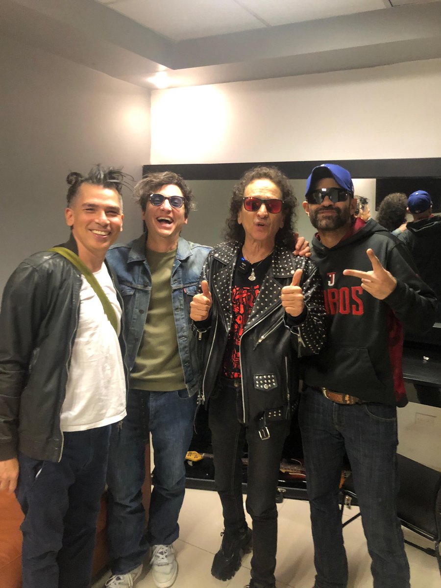 KinkyTheBand's tweet photo. https://t.co/ihF2jbDMnt