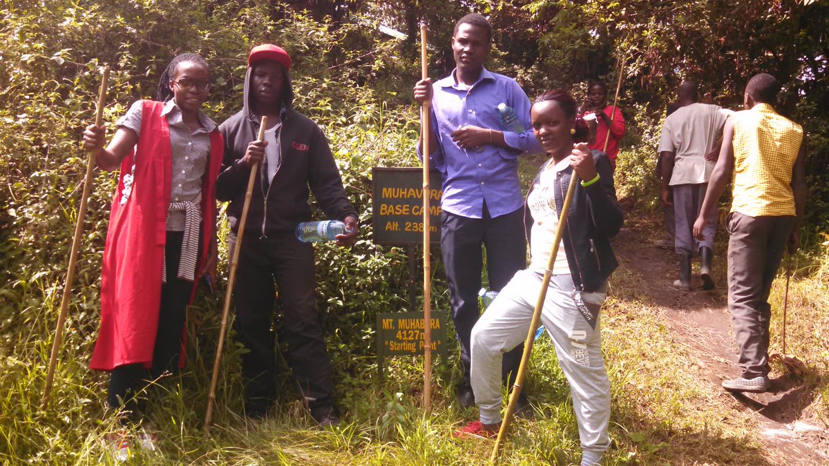 AndrewK_D_256's tweet photo. Travel memories never fed! An 8 years ago experience feels like it happened yesterday!! @MgahingaGorillaNationalPark for hiking, nature walks, gorge walks, batwa trail experience, gorilla tracking etc @ugwildlife
#VisitUganda
#ImpressYourselfForLess
akizito2015@gmail.com https://t.co/j6HrMCd1ER