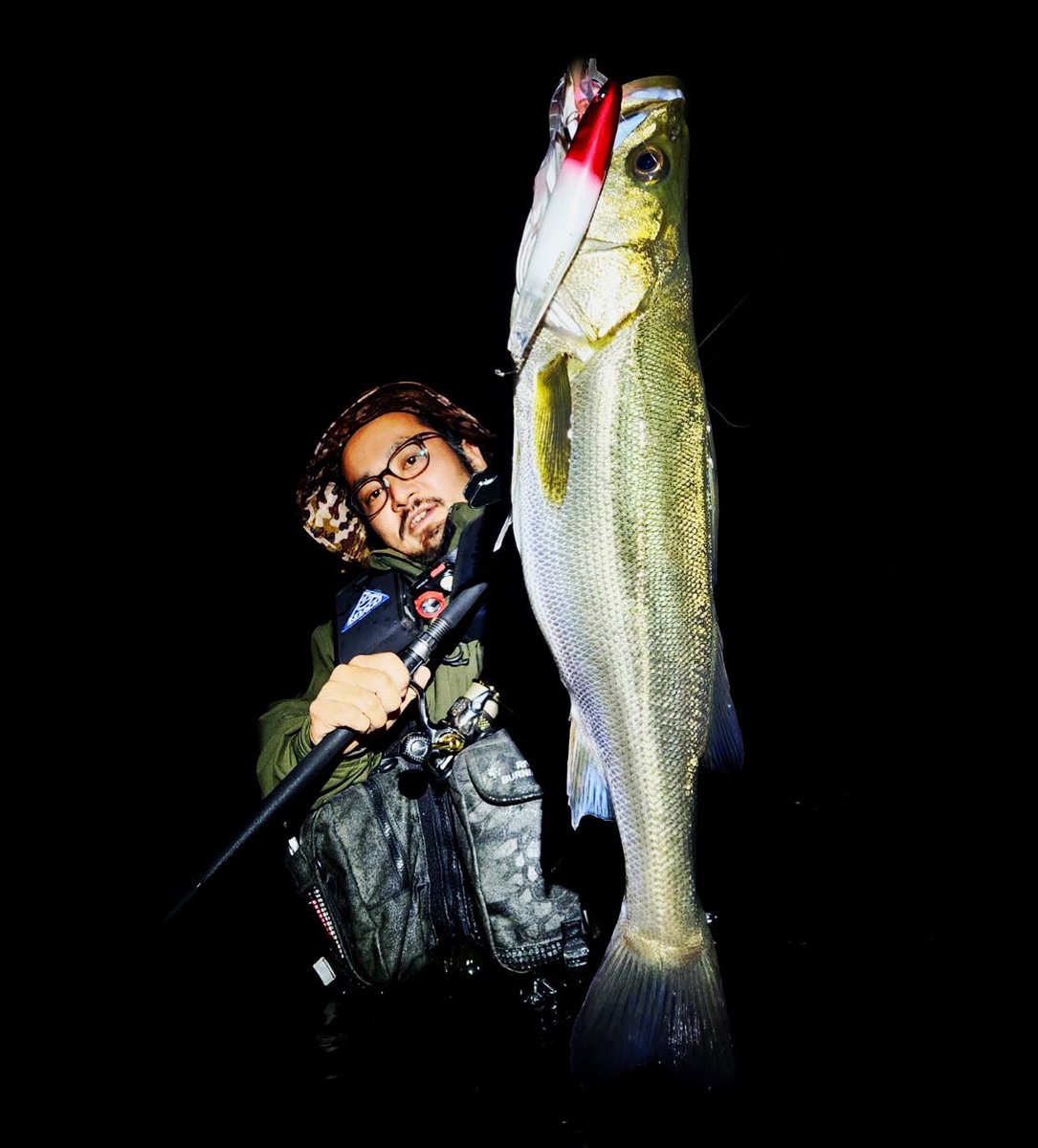 本日よりGAUDISフィールドスタッフとして活動して頂くアングラーをご紹介します。

山﨑 進さん
シーバス・ライトソルト・オフショアジギング
神奈川を中止にシーバスフィッシングをメインに活動。またライトプラッキングでのメバルゲーム・ジギングも得意とする。

山﨑さんの活躍をお楽しみに！