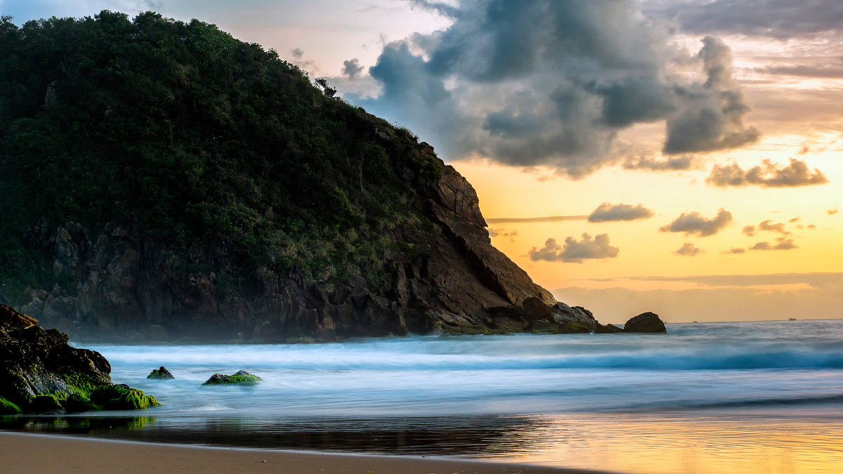 cloud_hunters's tweet photo. Alfabile Santana,
Brasil, Itajaí, SC,
01_781ª CAPA DO GRUPO,
Praia Brava, Itajaí, SC
#anuariocloudhuntersVII
#cirruscapa
#cloudhunters
#cloudhuntersgroup
#cloudhuntersoficial
#cloudhuntersstore
#clouds
#fotodasnuvens
#fotodenuvem
#fotonuvem
#fotonuvens
https://t.co/8iMx48oZ89 https://t.co/xNGpChcmgX