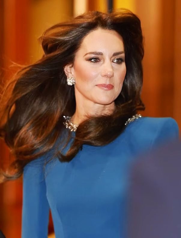 Royal Blue. ❤️🇬🇧👑🎩
#CatherineTheGreat #LionessOfWindsor