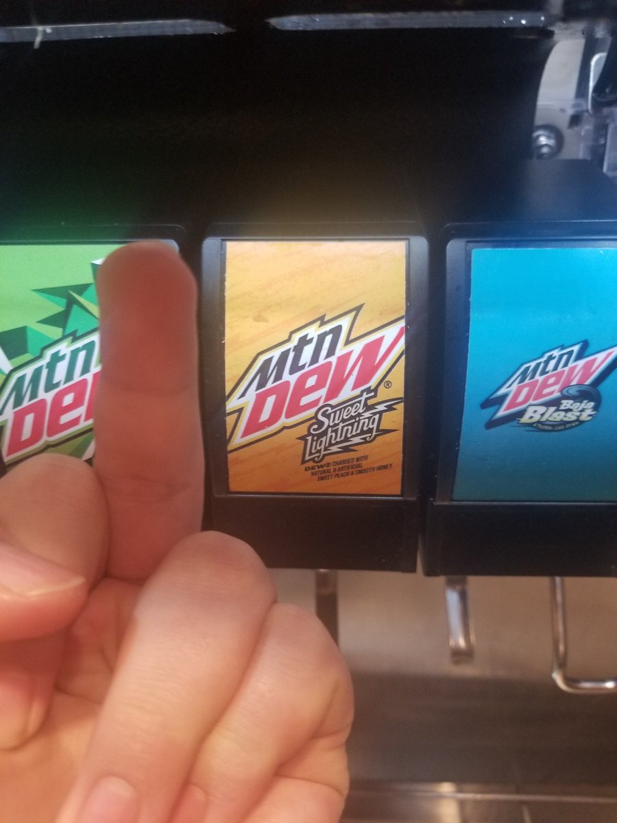 Dud_X14's tweet photo. SWEET LIGHTNING IS THE WORST DEW FLAVOR I HAVE EVER TASTED. IF THEY DIDN'T USE THE HALF-DIET FORMULA, I BET IT WOULD BE GREAT. BUT NO IT'S FUCKING BITTER. WHY! I COULD BARELY TASTE THE FLAVOR. THANKFULLY I WAS A KFC+TACO BELL AND I COULD GET BAJA. anyway, worst dew flavor -1/10 https://t.co/fr8dqWhMhd