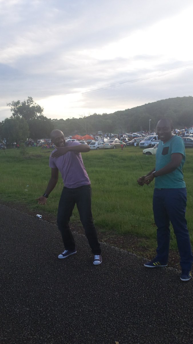 Nyambose83's tweet photo. Today, kuzalwa, this brother of mine. We come a long way with this wonderful human being. Happy birthday, big bro! 
God bless you with many more years of blessings.

"Whatever you do, don't let aging get you down. It's way too hard to get back up again. "
@MuringaiRonald https://t.co/KMzcFnvihM