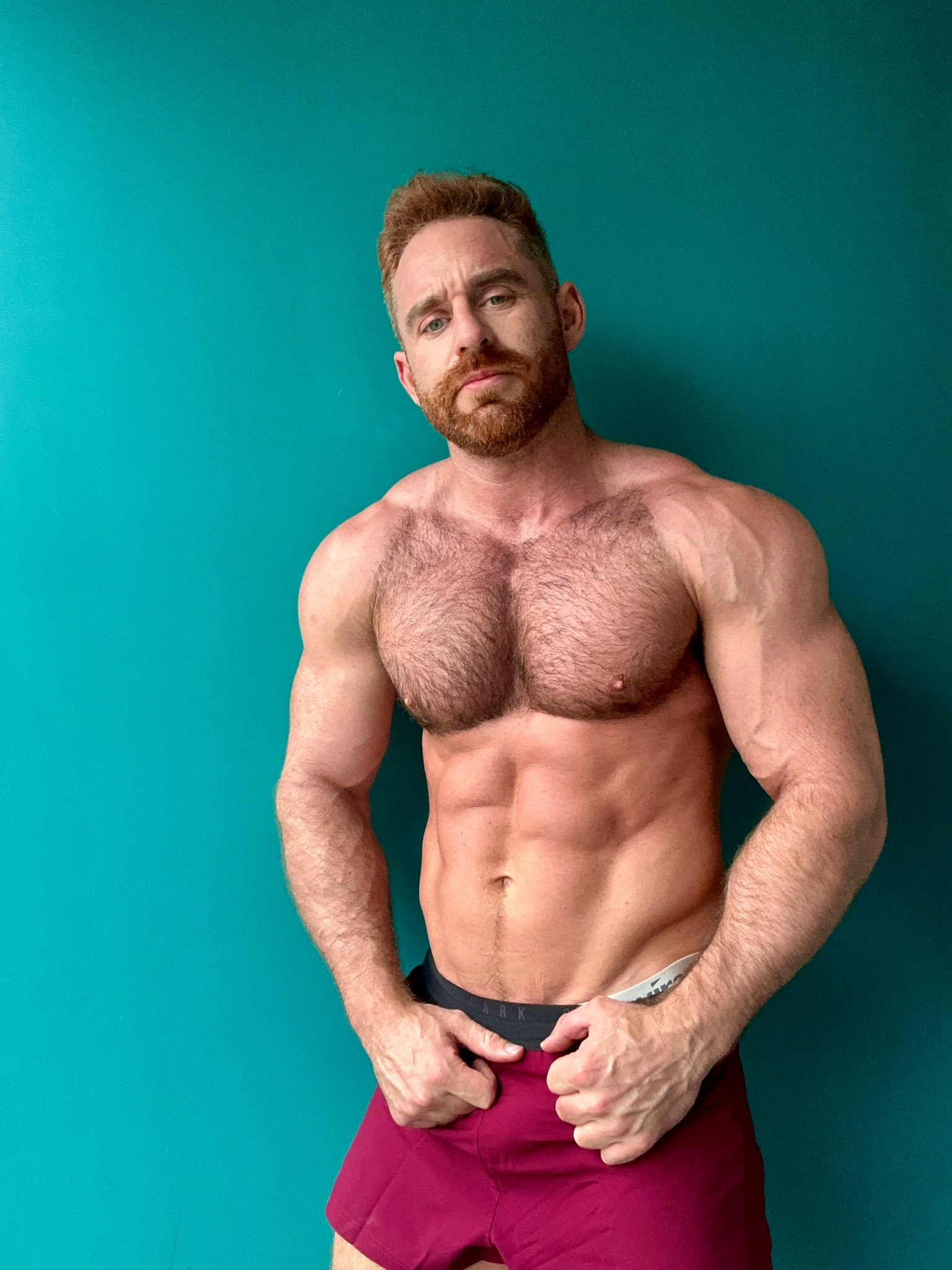 1 pic. Who wants some of this? Im in london and up for collabs. https://t.co/5mT81VSTCZ
