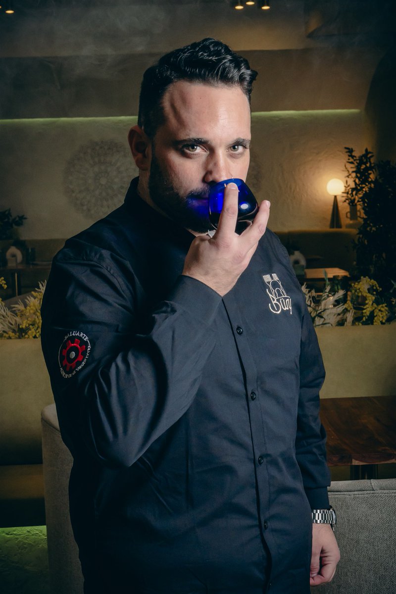 @baluarte_aove es el aove premium de Baños de la Encina, disponible en nuestra cata degustación con pan artesano, y para terminar nuestros platos. 

Variedad Picual cosecha temprana. 
Un Aove con multitud de matices complejo en boca.

▶️ buryrestaurante.com
📞 626219401