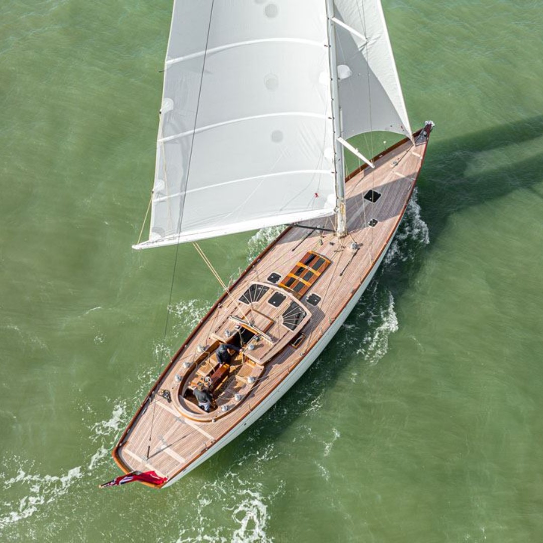 Oceanvolt_Ltd's tweet image. Day 1 of Oceanvolt's #Xmas #Calendar. "As a company and as individuals, we are passionate about helping to protect the marine environment. Electric drive systems play an integral part in the future of lower carbon emissions on the water." - @SpiritYachts
#SpiritYachts #Spirit65DH