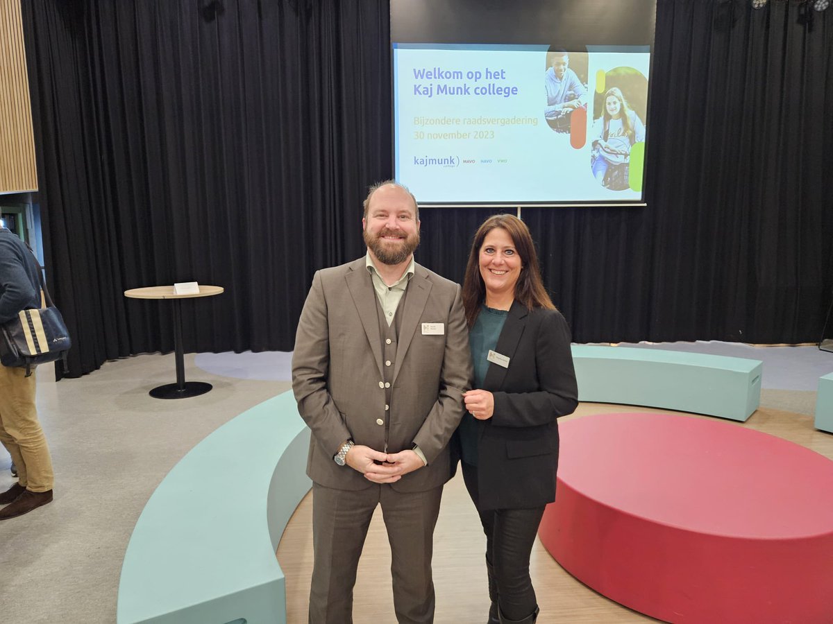 gbmhdorpcentrum's tweet photo. De Raad naar Hoofddorp #bijzondereraadsvergaderingoplocatie De raad is gisteravond in gesprek gegaan met inwoners,ondernemers en organisaties over onderwerpen als: verkeer, leefbaarheid in de wijken, maatsch voorzieningen, jongeren en transformatie naar wonen. #geslaagdeavond https://t.co/0EDO46eb16