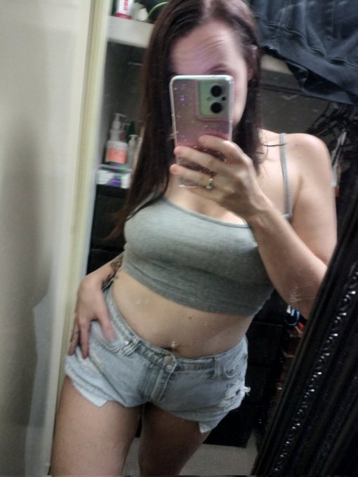 I'm as dirty as my mirror 😜😜 https://t.co/I3oFL48tyC