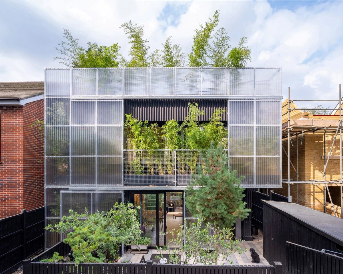 AmyPeacock_'s tweet photo. I love the way @HayhurstAndCo incorporated bamboo planting behind the facade of this low-energy home in London, which was designed as “a domestic-scale greenhouse”

Read more about the project on @dezeen 👉 https://t.co/iRrx8vQRcd https://t.co/OA5mgzyoQa