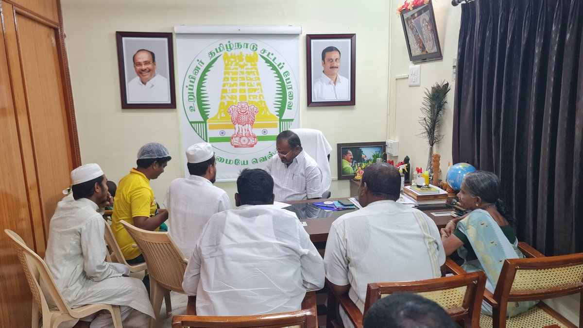 arulramadassMLA's tweet photo. இன்று 1-12-23 நமது சேலம் மேற்கு சட்டமன்ற அலுவலகத்தில் மக்கள் சந்திப்பு நடைபெற்று வருகிறது ... https://t.co/1weGhqrK1g