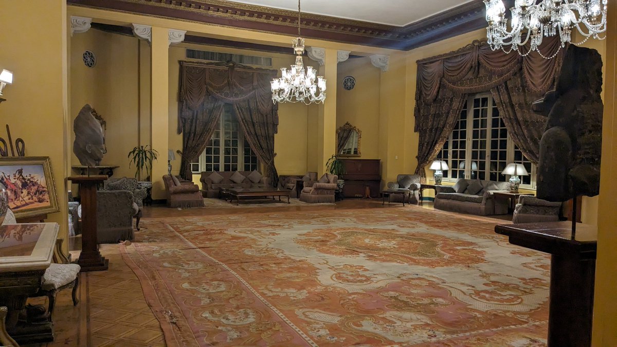 DavidWesseldine's tweet image. #luxor #winterpallace ,the top of the stairs is where #howardcarter first announced after 5 years of looking that he had found #kingtutt #tutunkharmoon tomb