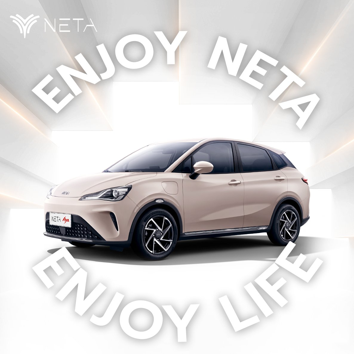 netaautoglobal's tweet image. December is already here., and it&apos;s high time to hit the road! 🤍
The extra-large space of Neta AYA allows everyone to enjoy a comfortable ride, even on a family trip.💁‍♀️

 #WowNeta #NetaAYA #NetaAuto #WeAreNeta
#NetaLifestyle