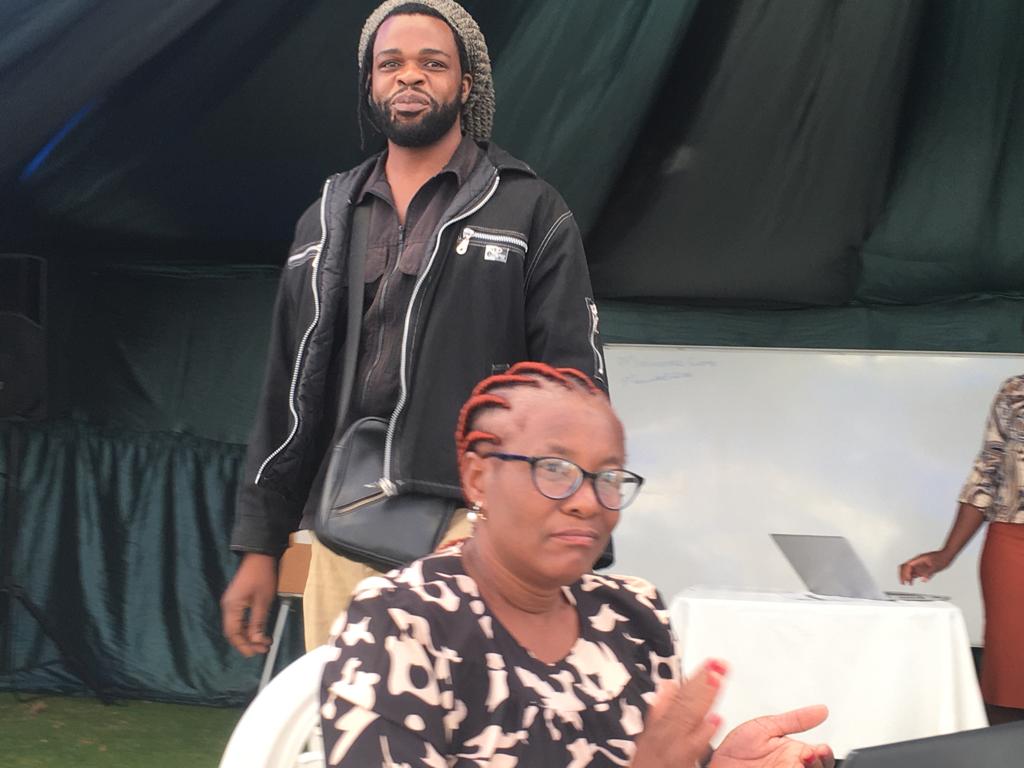 Don't support the phony. Support the REAL.