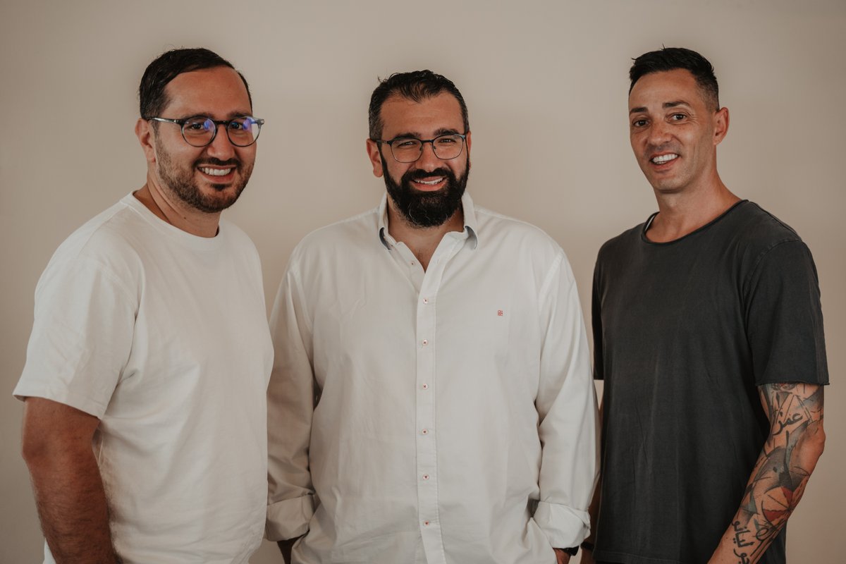 iamSPLA's tweet photo. The three men behind Octopus Cloud contribute significantly to creating an exceptional work environment, making them outstanding employers.

#octopuscloud #octopus #bestbosses #happyworklife #team https://t.co/3Qv9n47Jiz