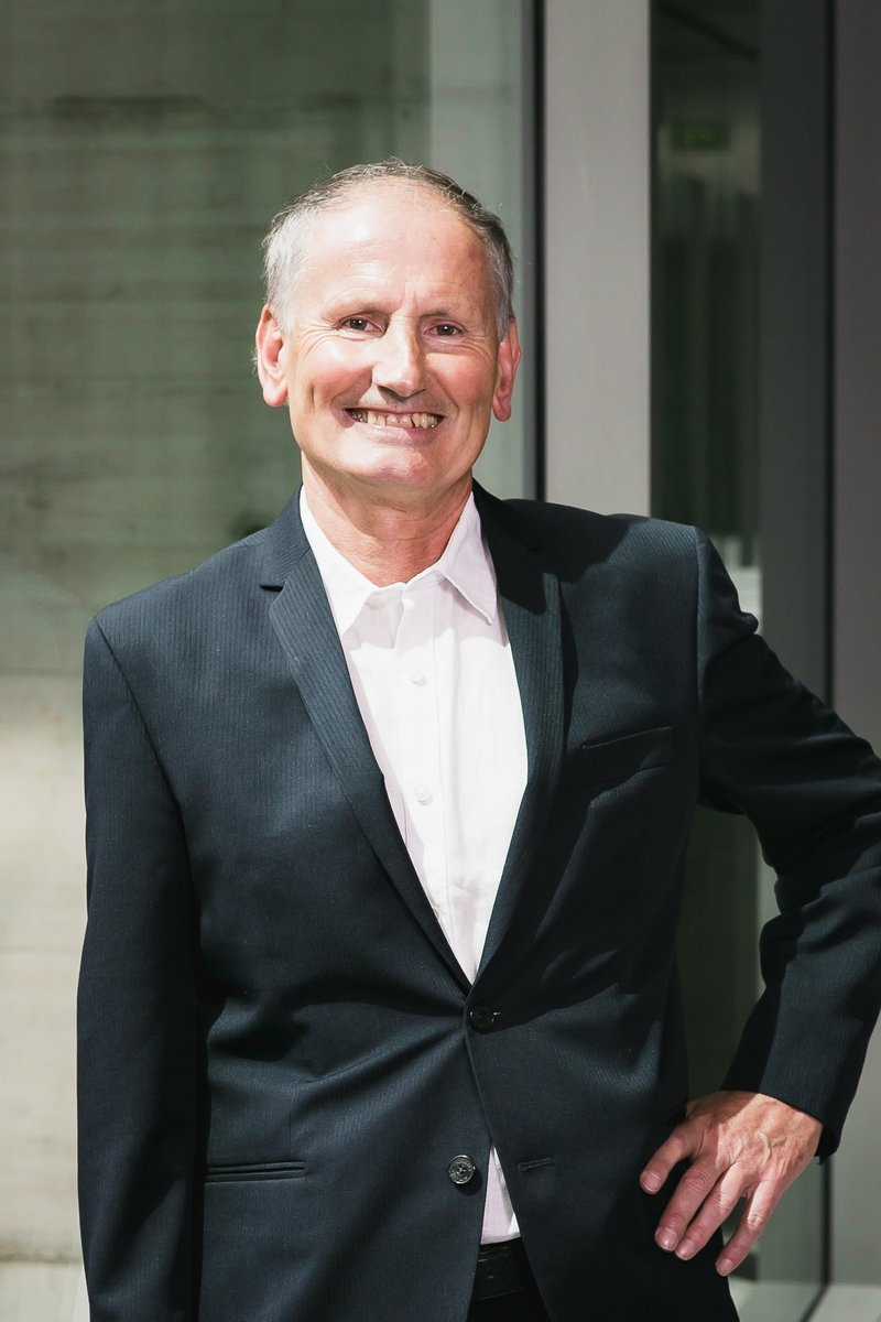 Dr. Adolf Engl (Präsident <a href="/FurPublic/">Institut für Allgemeinmedizin und Public Health</a> ) im Radio-Interview mit <a href="/RaiSuedtirol/">Rai Südtirol News</a>: "Allgemeinmedizin gilt noch immer als Medizin zweiter Klasse" 

Das Gespräch mit Dr. Engl kann hier nachgehört werden: rainews.it/tgr/tagesschau…

<a href="/SabesAsdaaBZ/">Gesundheit_Salute BZ</a> 
<a href="/MedUniInnsbruck/">Medizinische Uni</a>