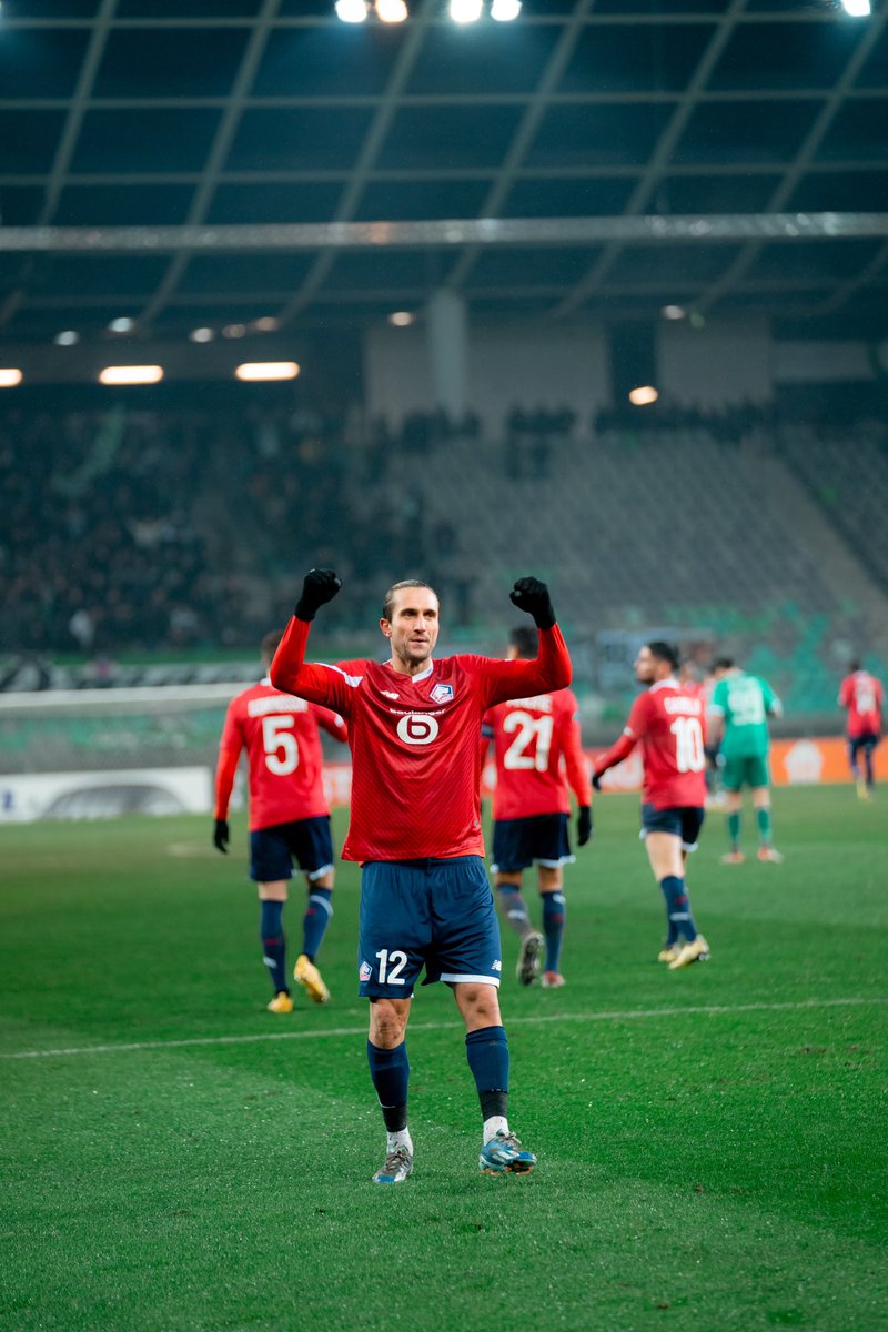 losclive's tweet photo. YY puissance 🔟 🤯
@yaziciyusuf97 @europacnfleague https://t.co/SrQke5tPDV