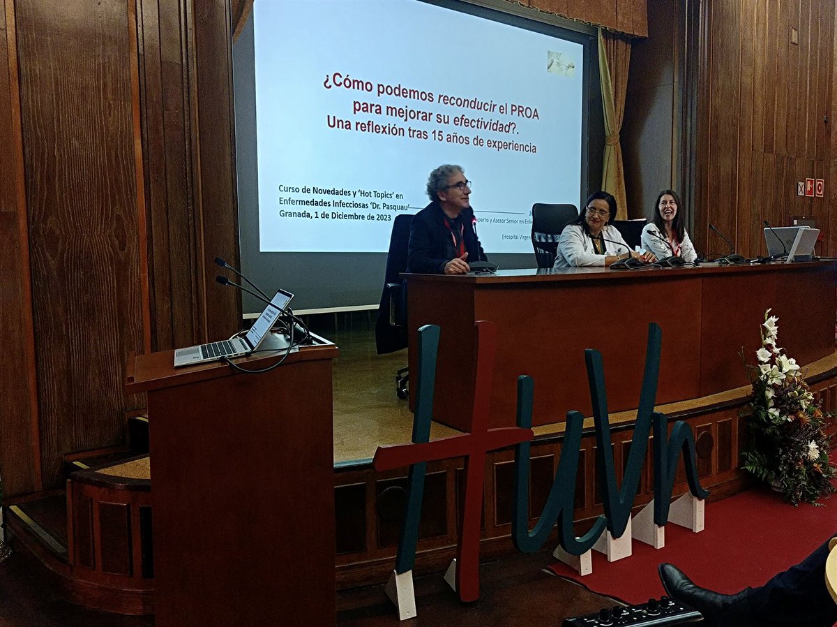 PROAHUVN's tweet photo. Comenzamos el curso de actualización en patología infecciosa Dr Pasquau… organiza #PROA_HUVN @SAMICEI_ @GEIRAS_SEIMC @SEIMC_ @SociedadSEICAV @GeSIDA en el día 1 de diciembre dedicado a la lucha contra el #SIDA https://t.co/Gf8FOZbHbq