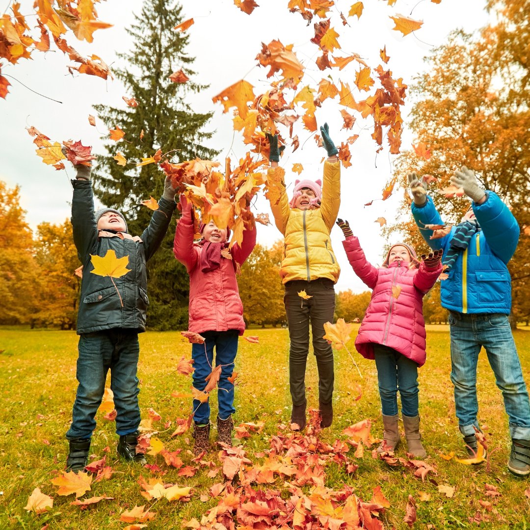NaturalEngland's tweet photo. We asked over 4,000 children and young people how they feel about nature and the environment. 

🍃 88% say being in nature makes them very happy
🏫  87% spend time outside at school 
💚 84% agree that looking after the environment is important

Read more: https://t.co/M59lgNRk7p https://t.co/Z4WaXbs9fm