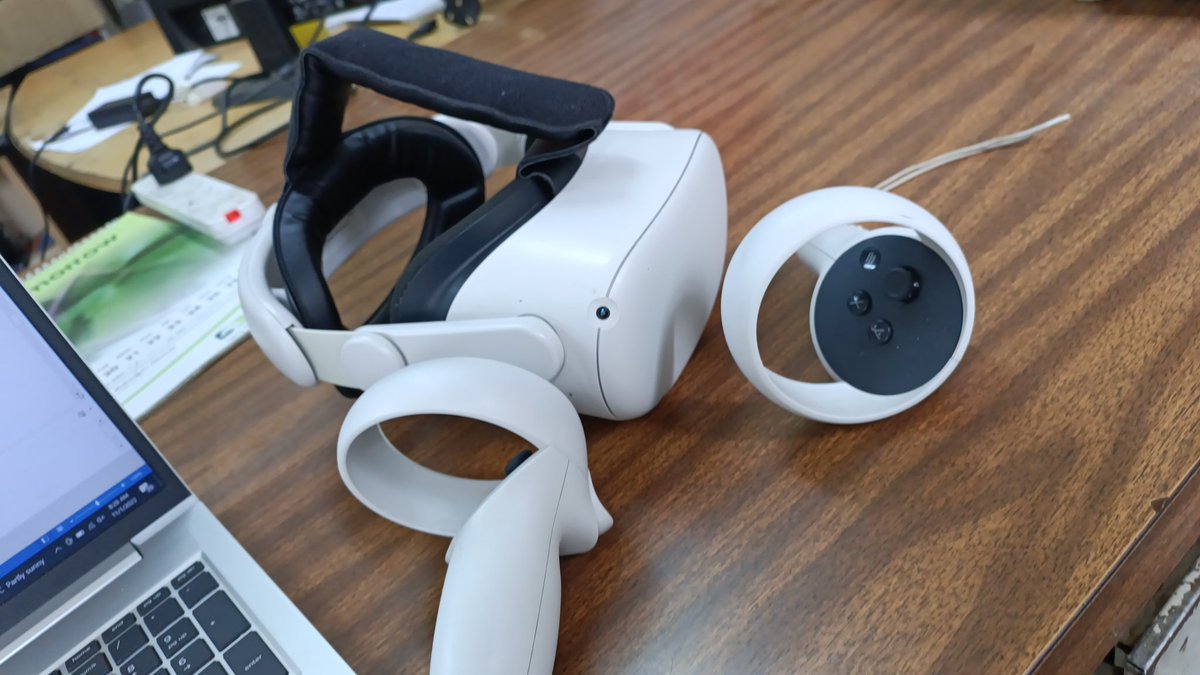Oculus quest 2 VR headset for hire 
0773508081. Flexible options