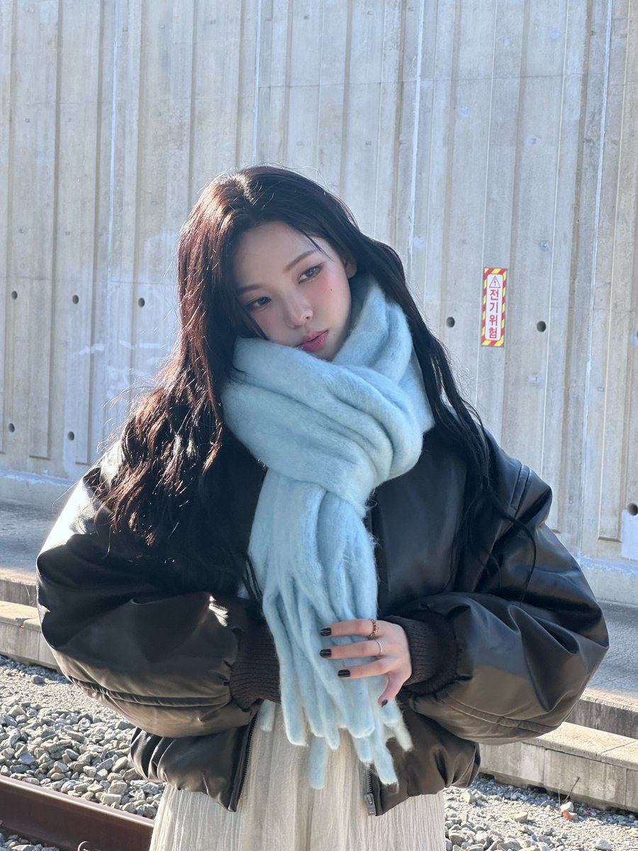 💙💭 231201
[11:59am KST]

“🩵💙”