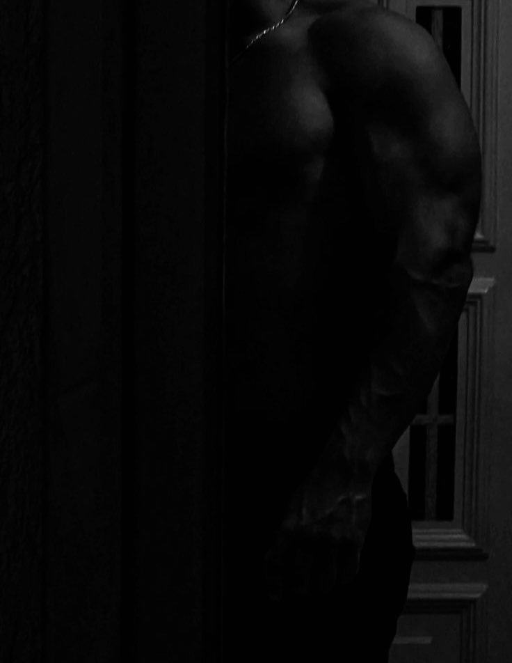 ᅠ ᅠ ᅠ ᅠ ᅠ ᅠ ᅠ 𝑫𝐀𝐕𝐄 (@gunsncigars_) on Twitter photo 